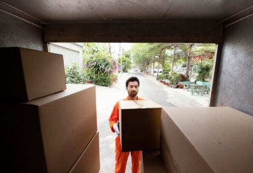Movers and Packers in Furjan